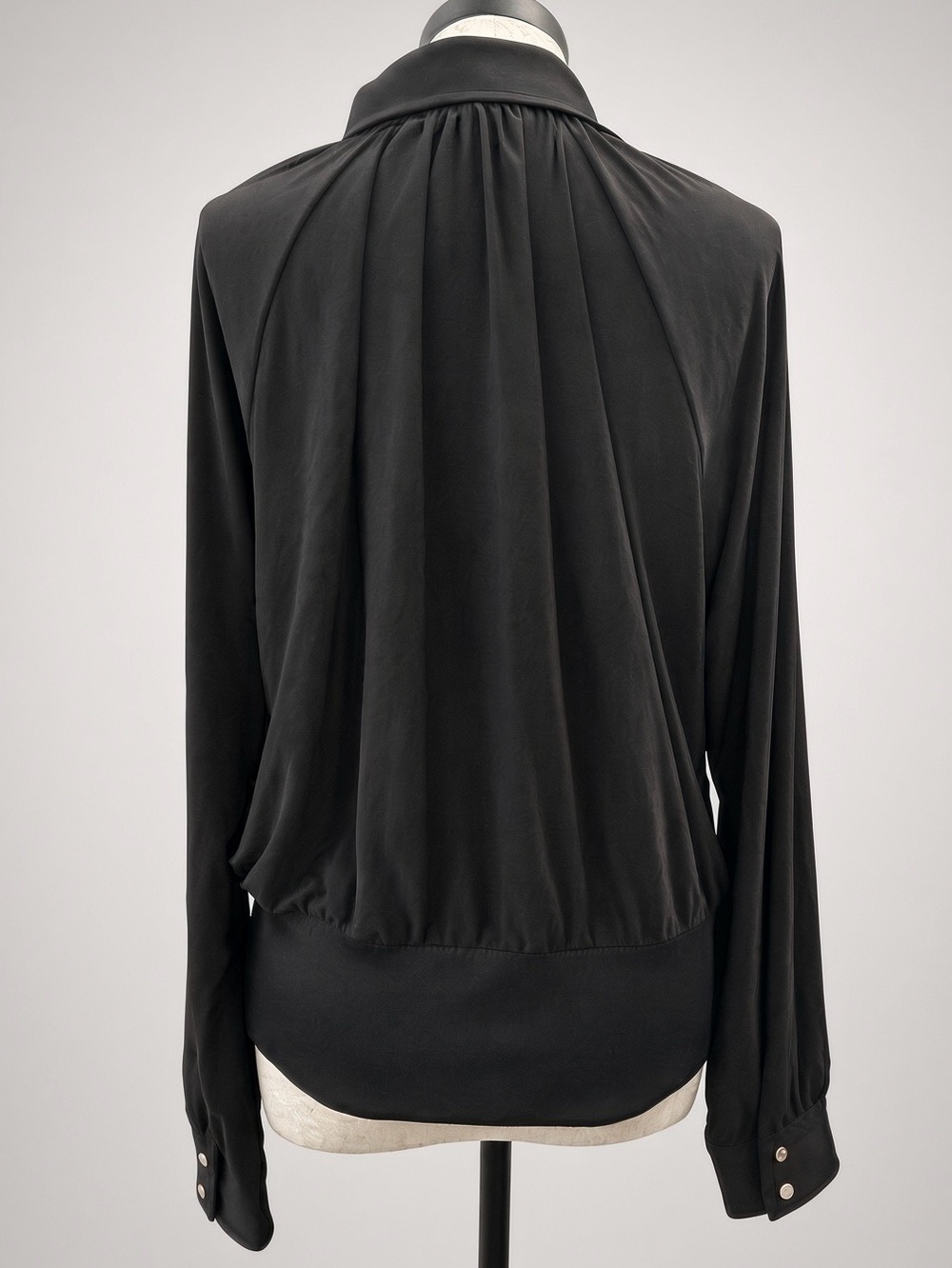 White House Black Market long sleeve V-neck blouse EUC - size L - Picture 2 of 4